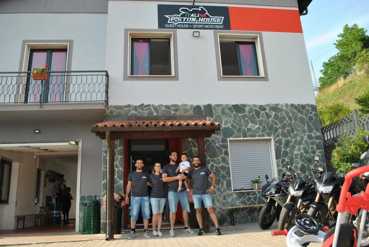 Italian Piston House Sport Moto Rent Bed & Breakfast Millesimo Екстериор снимка