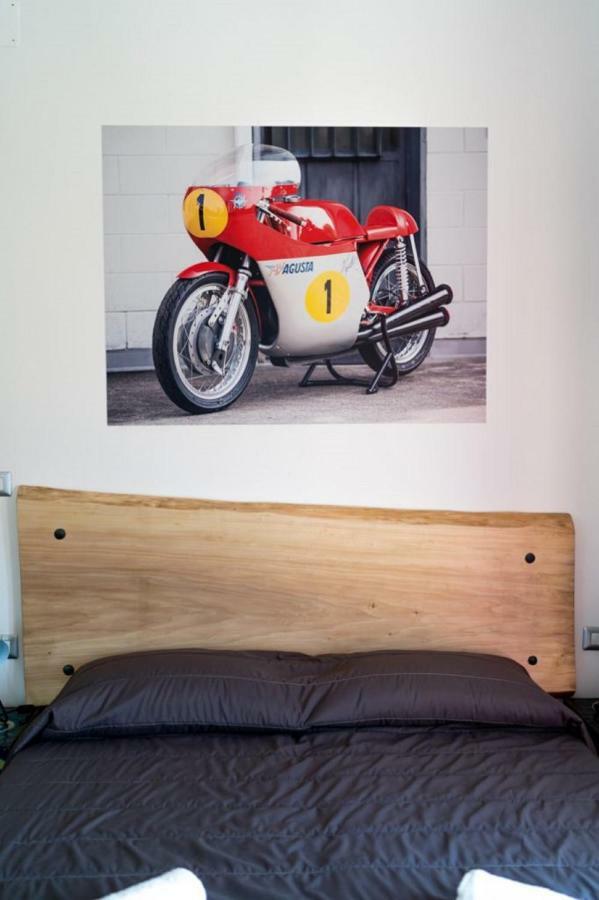 Italian Piston House Sport Moto Rent Bed & Breakfast Millesimo Екстериор снимка
