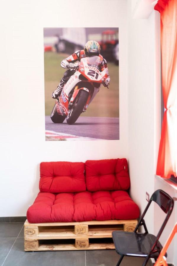 Italian Piston House Sport Moto Rent Bed & Breakfast Millesimo Екстериор снимка