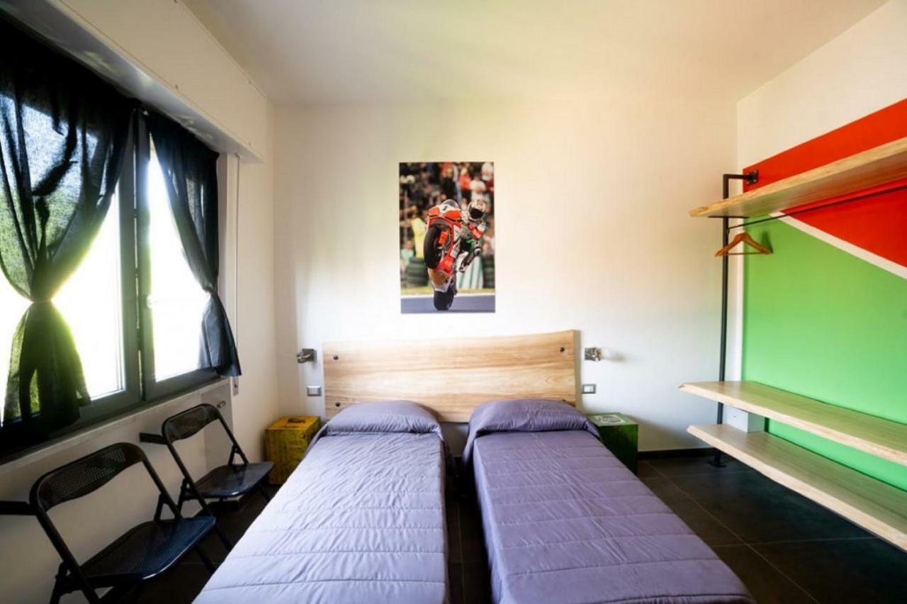 Italian Piston House Sport Moto Rent Bed & Breakfast Millesimo Екстериор снимка