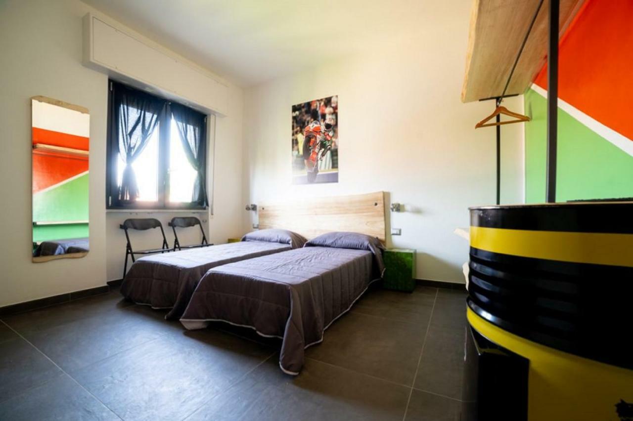 Italian Piston House Sport Moto Rent Bed & Breakfast Millesimo Екстериор снимка